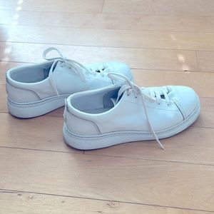 Women’s EUC Camper size 39 white sneakers trainers “Runner Up”